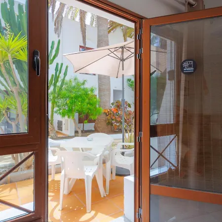 21 Ineika Pool View & Wifi By Irent Fuerteventura Lejlighed