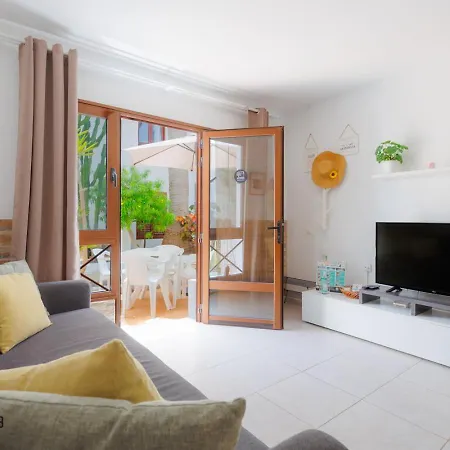 21 Ineika Pool View & Wifi By Irent Fuerteventura